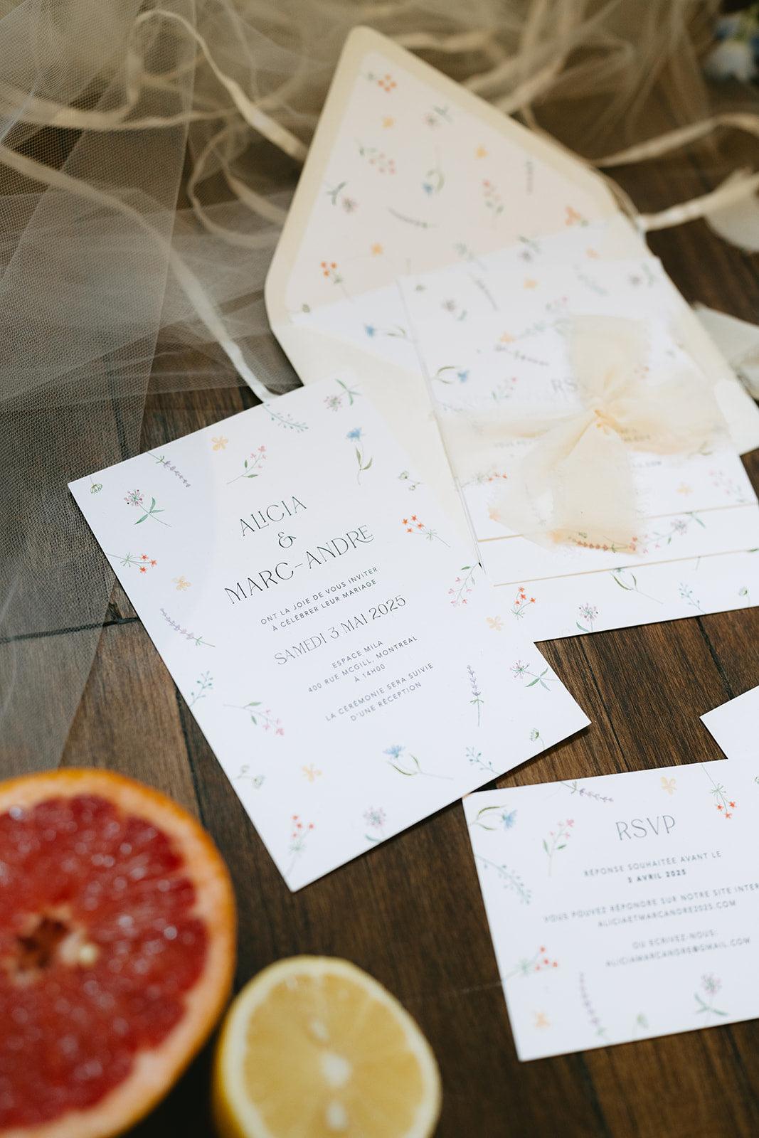 LYRA Invitation Suite